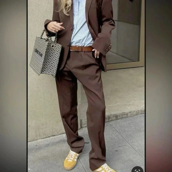 Anne Klein high wasted chocolate wool trousers - Picture 1 of 9